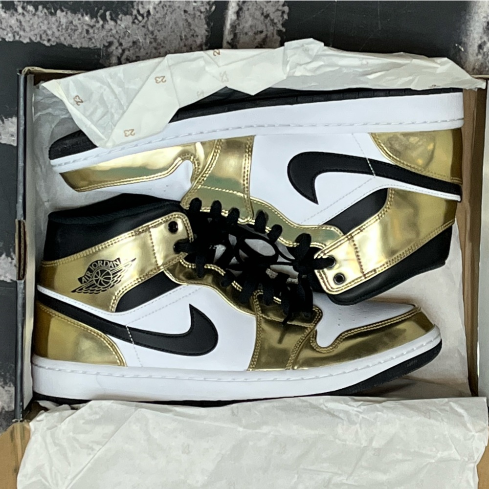 Jordan 1 gold
